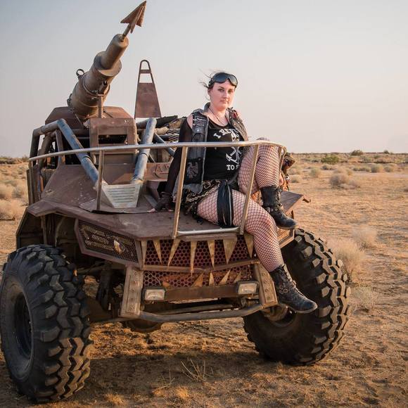 Meet your Posher, Keri - Picture 1 of 6